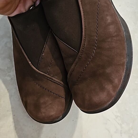 Merrell Brown Nubuck Topo Curve Slip On Clog Shoes 9.5 - Picture 3 of 7